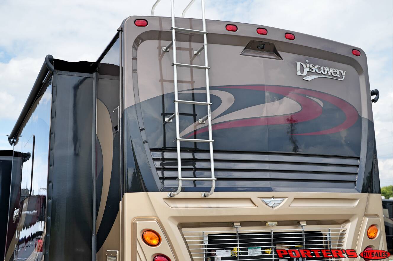 A photo of this 2019 Fleetwood DISCOVERY 38F