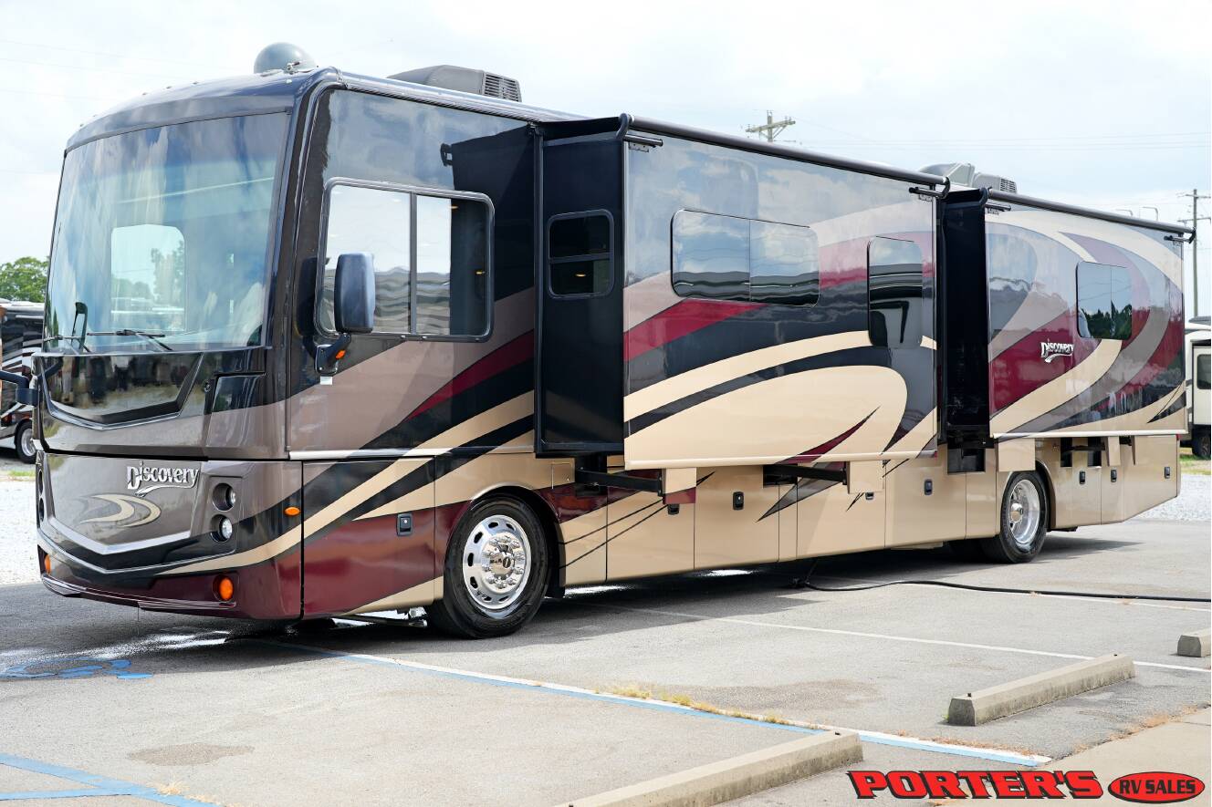 A photo of this 2019 Fleetwood DISCOVERY 38F