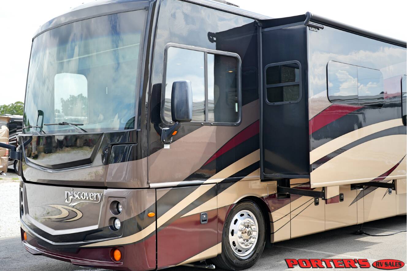 A photo of this 2019 Fleetwood DISCOVERY 38F