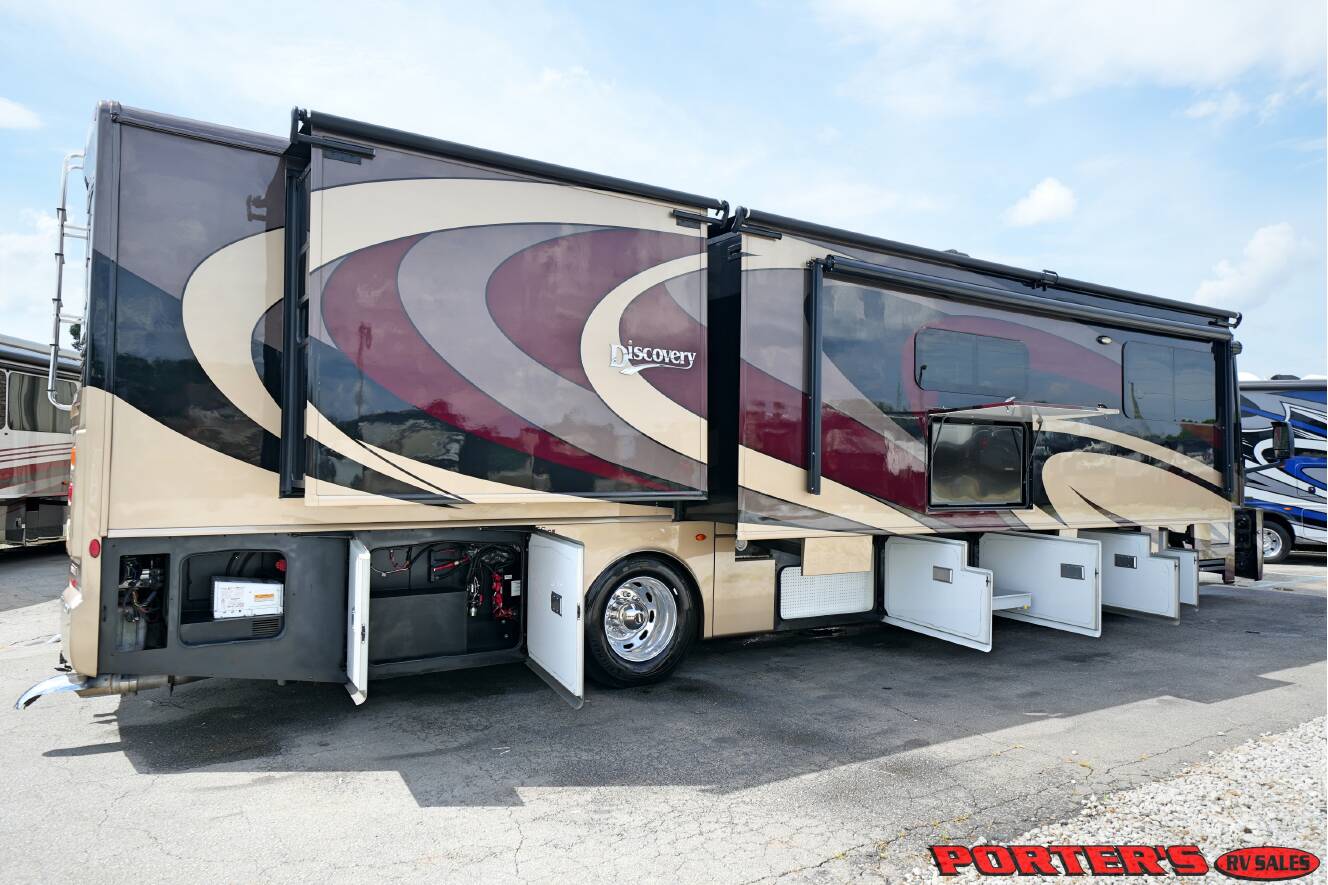 A photo of this 2019 Fleetwood DISCOVERY 38F