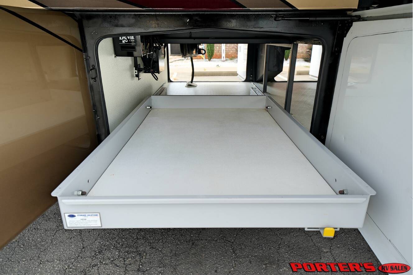 A photo of this 2019 Fleetwood DISCOVERY 38F