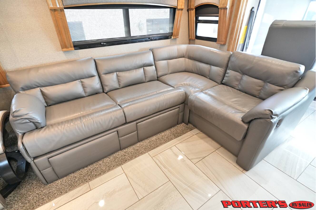 A photo of this 2019 Fleetwood DISCOVERY 38F