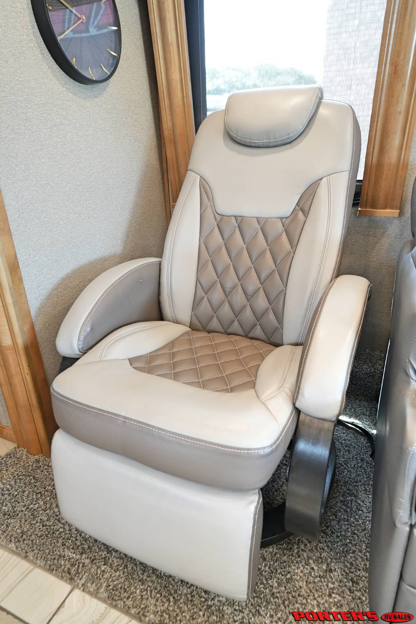 A photo of this 2019 Fleetwood DISCOVERY 38F