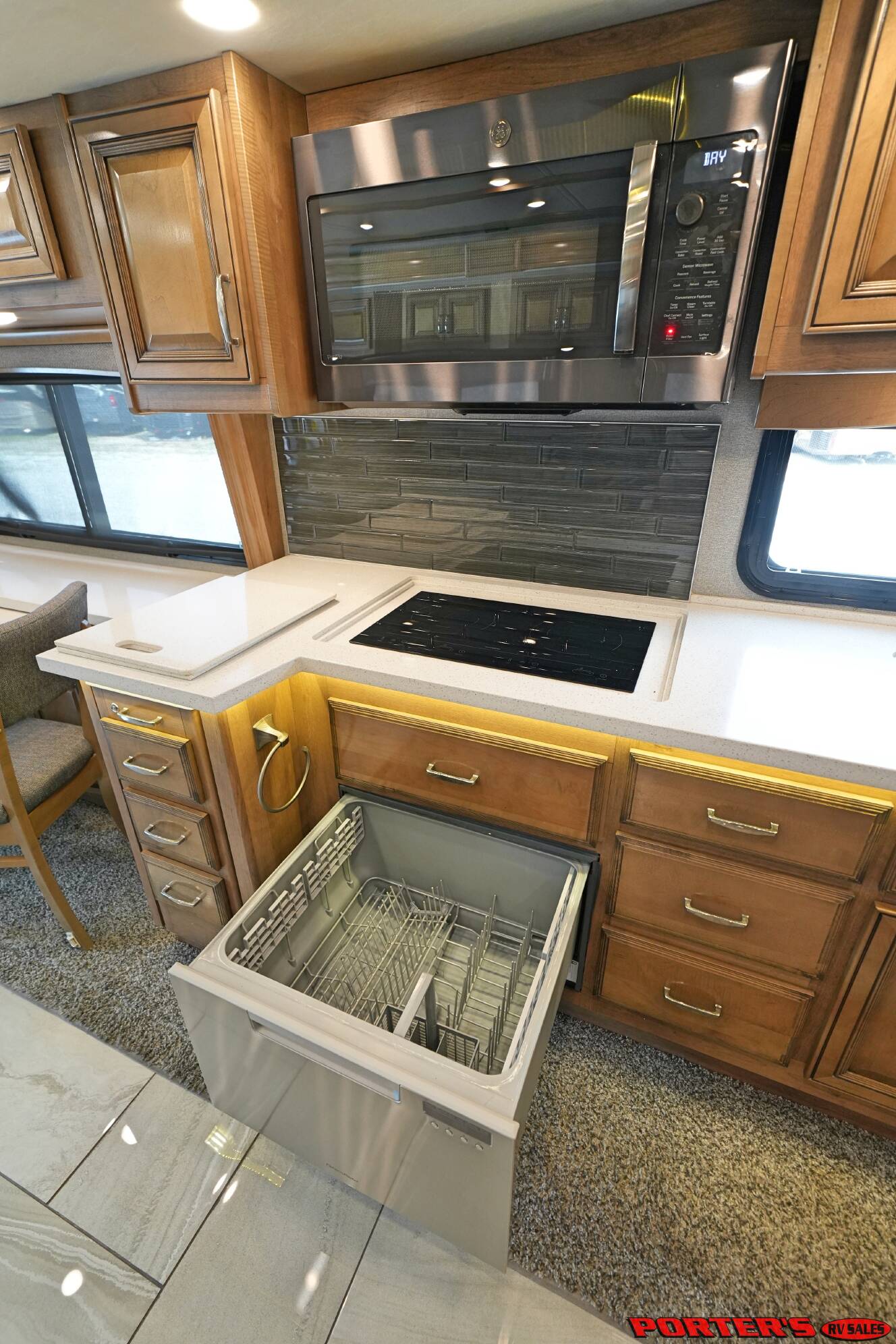 A photo of this 2019 Fleetwood DISCOVERY 38F