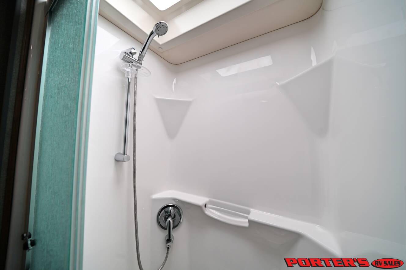 A photo of this 2019 Fleetwood DISCOVERY 38F
