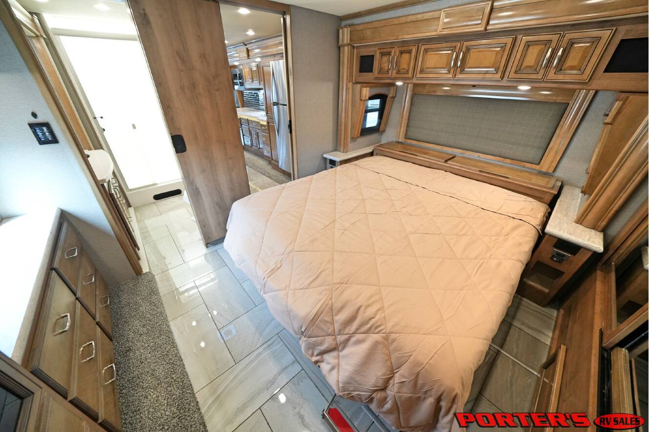 A photo of this 2019 Fleetwood DISCOVERY 38F