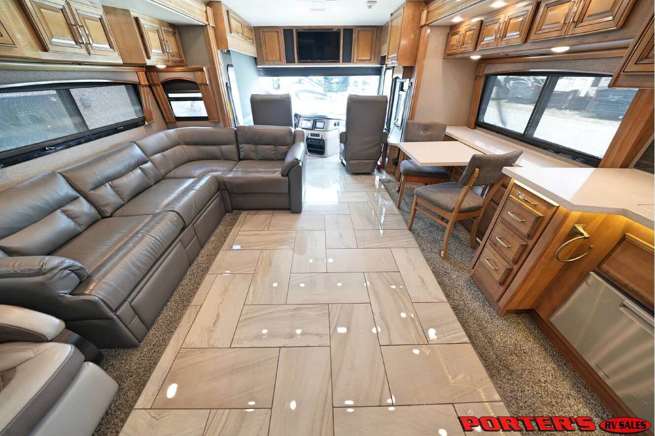 A photo of this 2019 Fleetwood DISCOVERY 38F