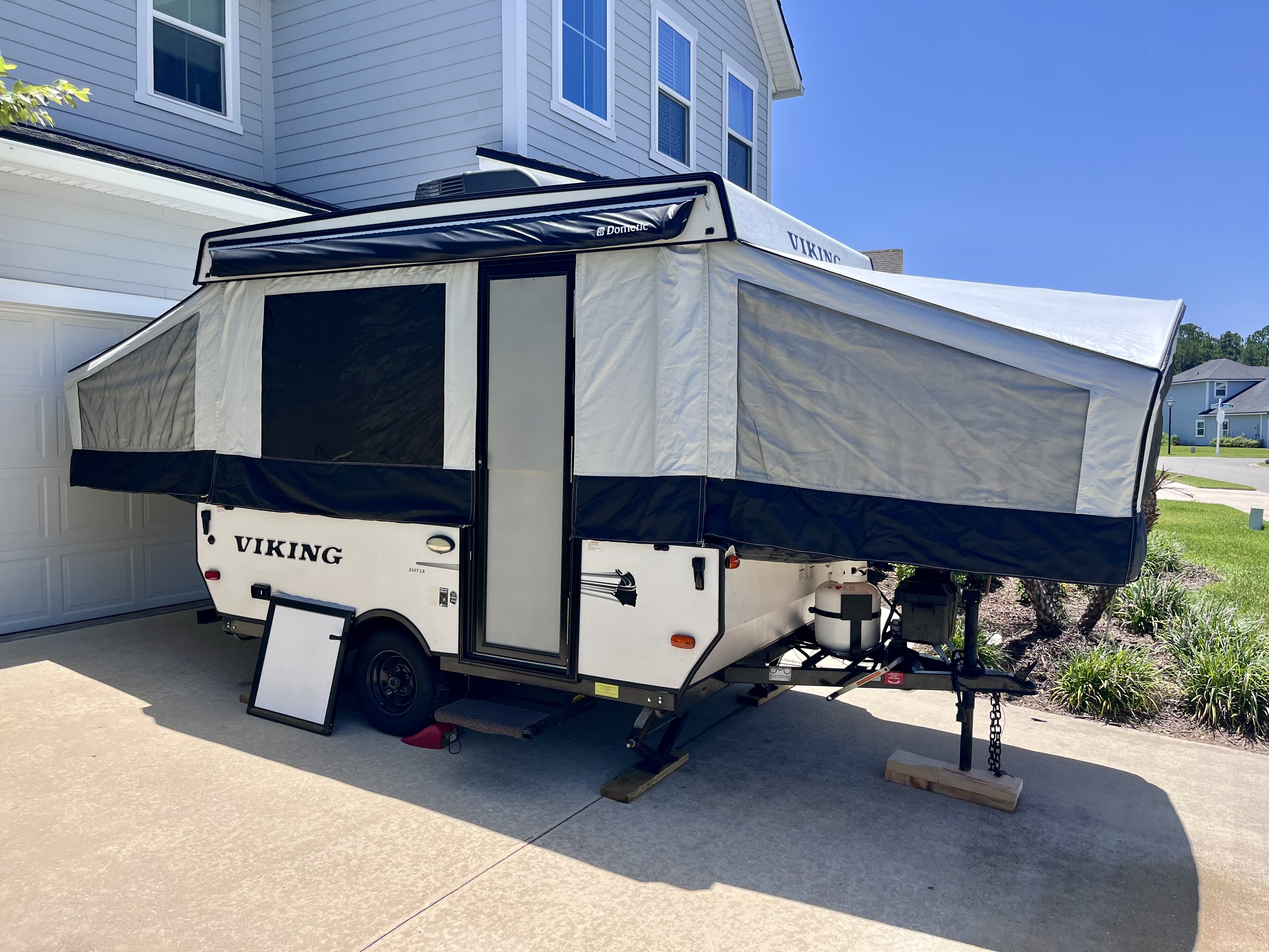 2019 Coachmen VIKING LS 2107 LS RV