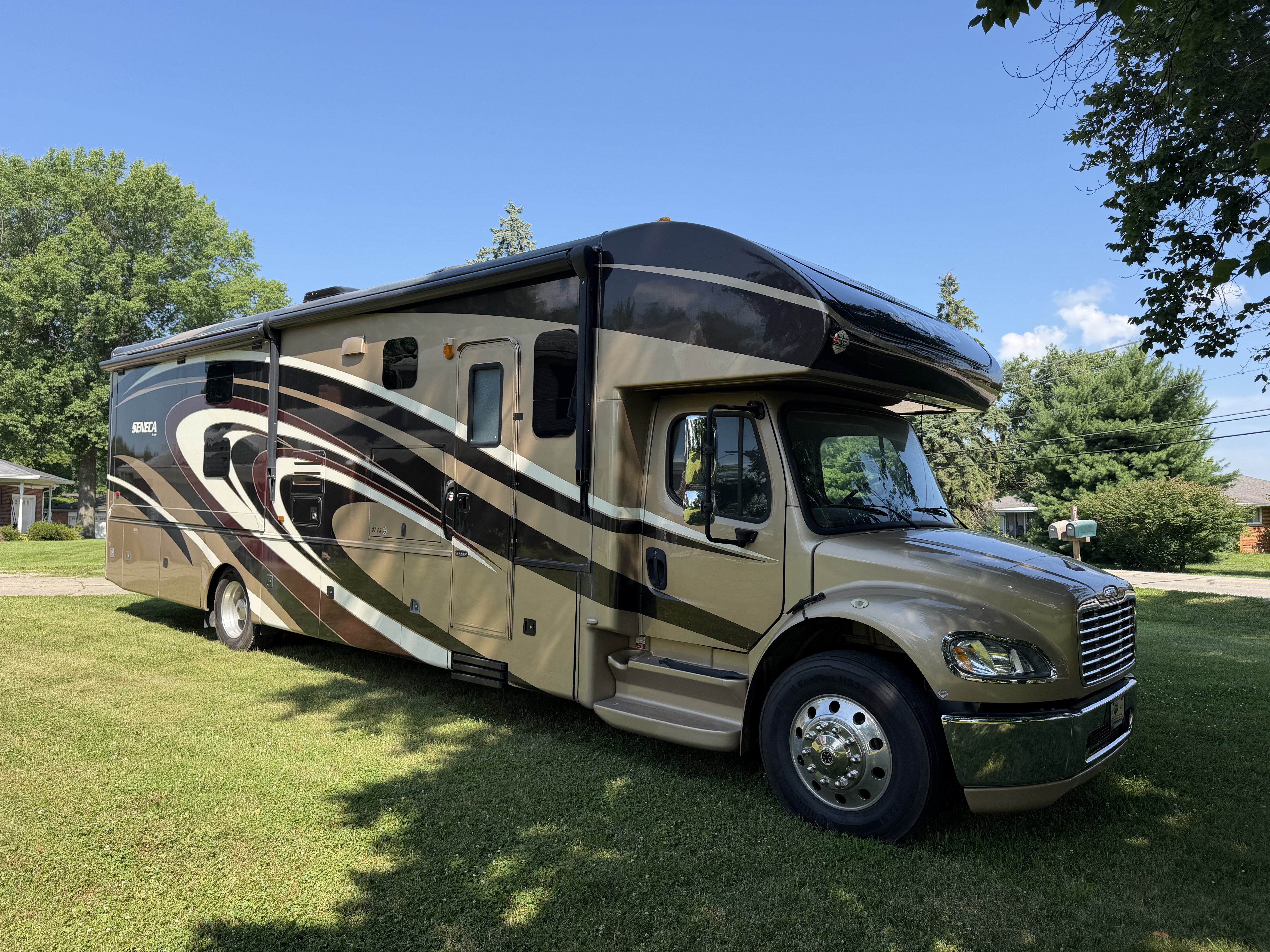 2013 Jayco SENECA 37 FS RV