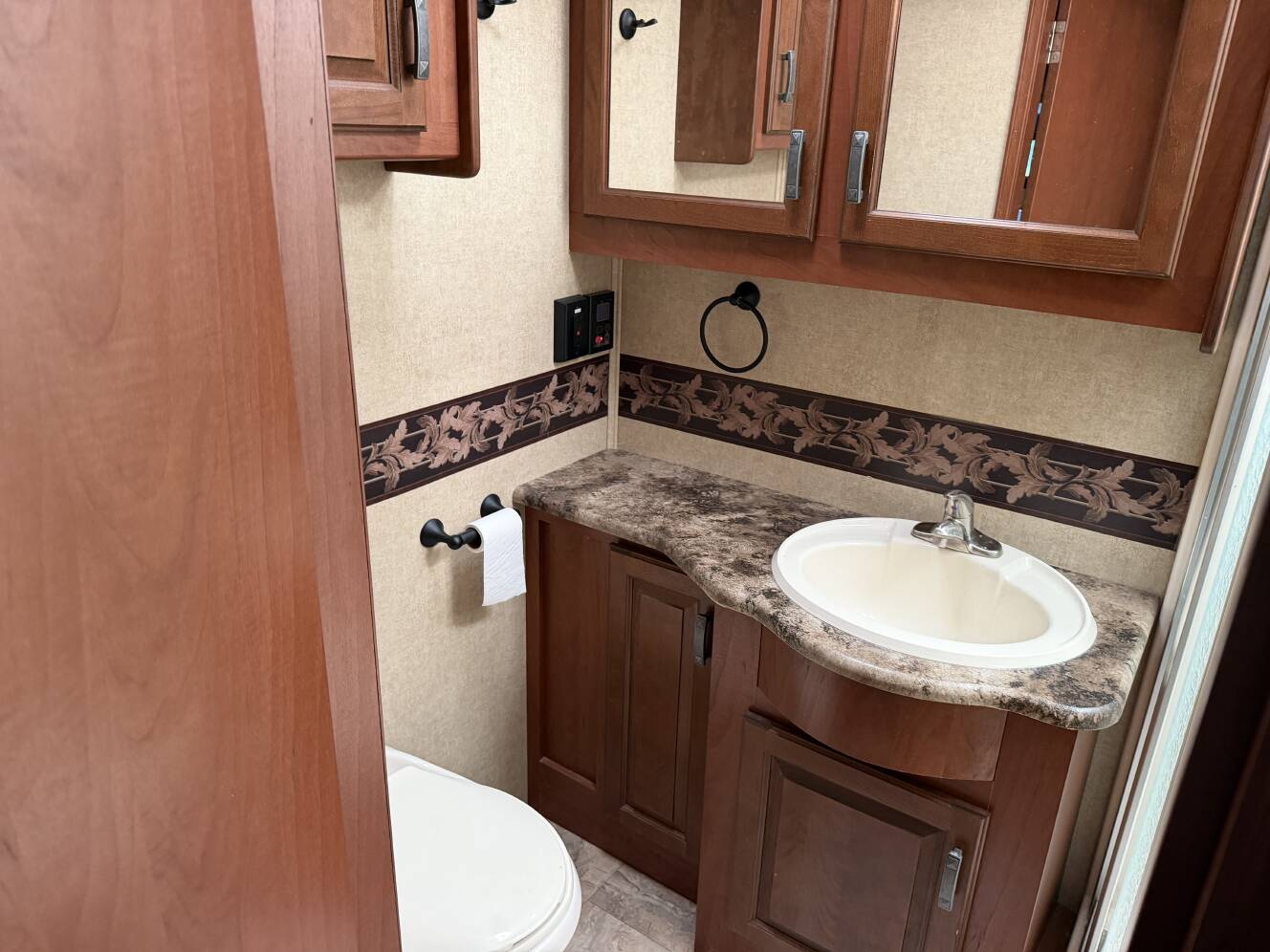 A photo of this 2013 Jayco SENECA 37 FS