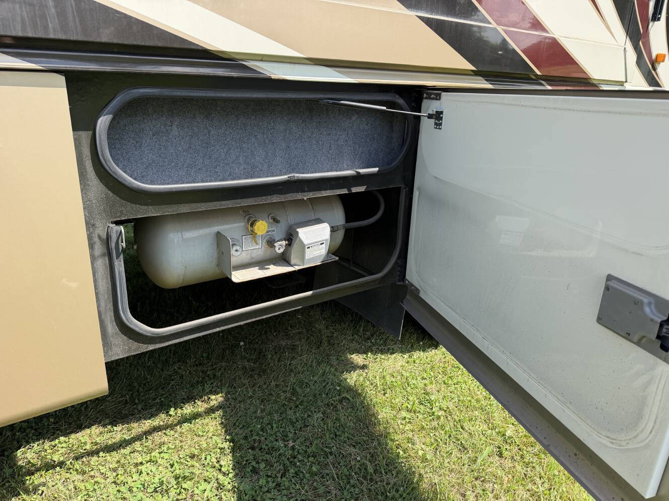 A photo of this 2013 Jayco SENECA 37 FS