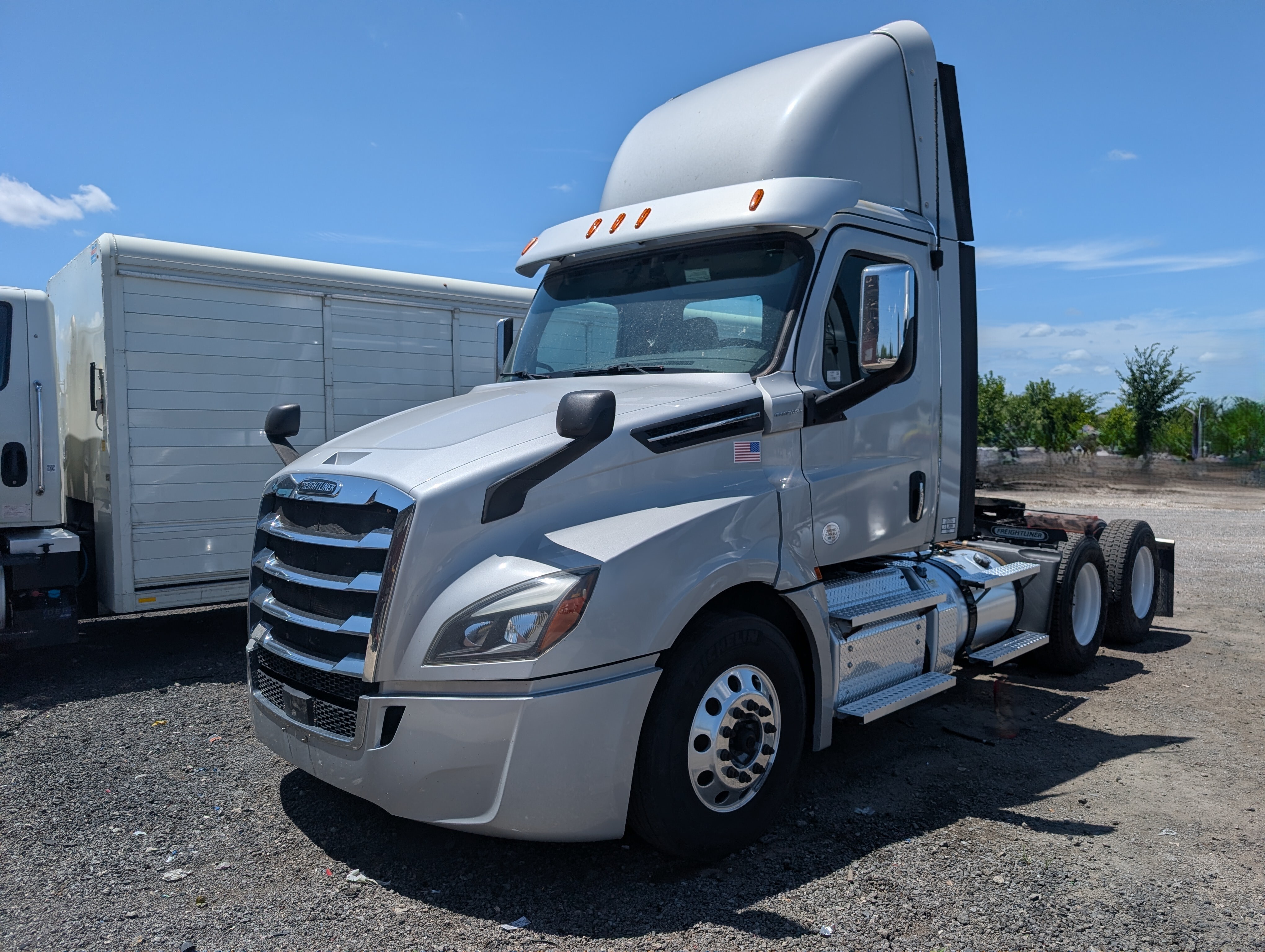 2020 FREIGHTLINER CASCADIA 126 in Caddo Mills, TX