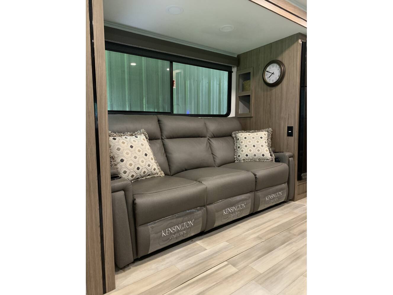 A photo of this 2024 Alliance Rv DELTA 252RL
