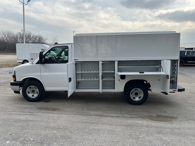2026 GMC SAVANA G3500 in Glen Ellyn, IL