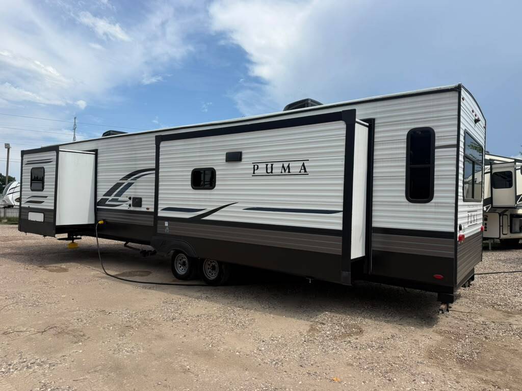 2023 Palomino Puma 38RLQ in porter TX