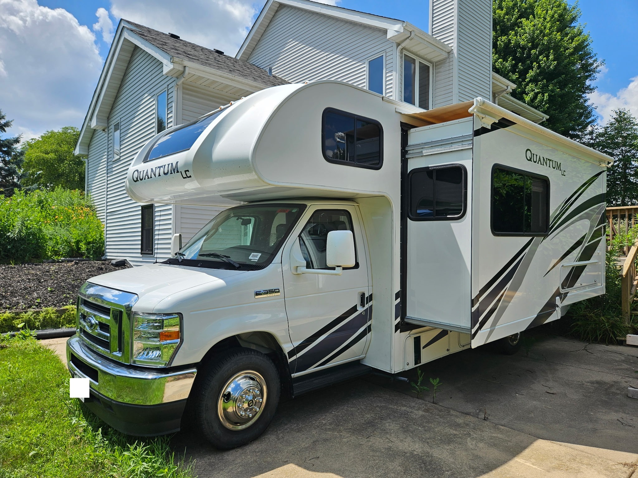 2021 Thor Motor Coach QUANTUM LC25 in rockford IL