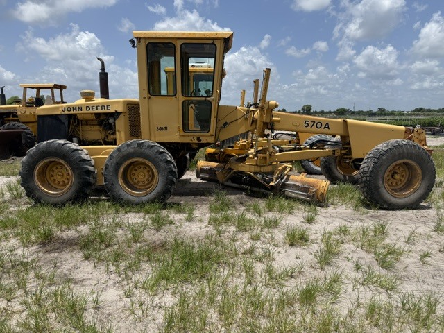 1971 JOHN DEERE 570 A Grader in Boynton Beach, FL