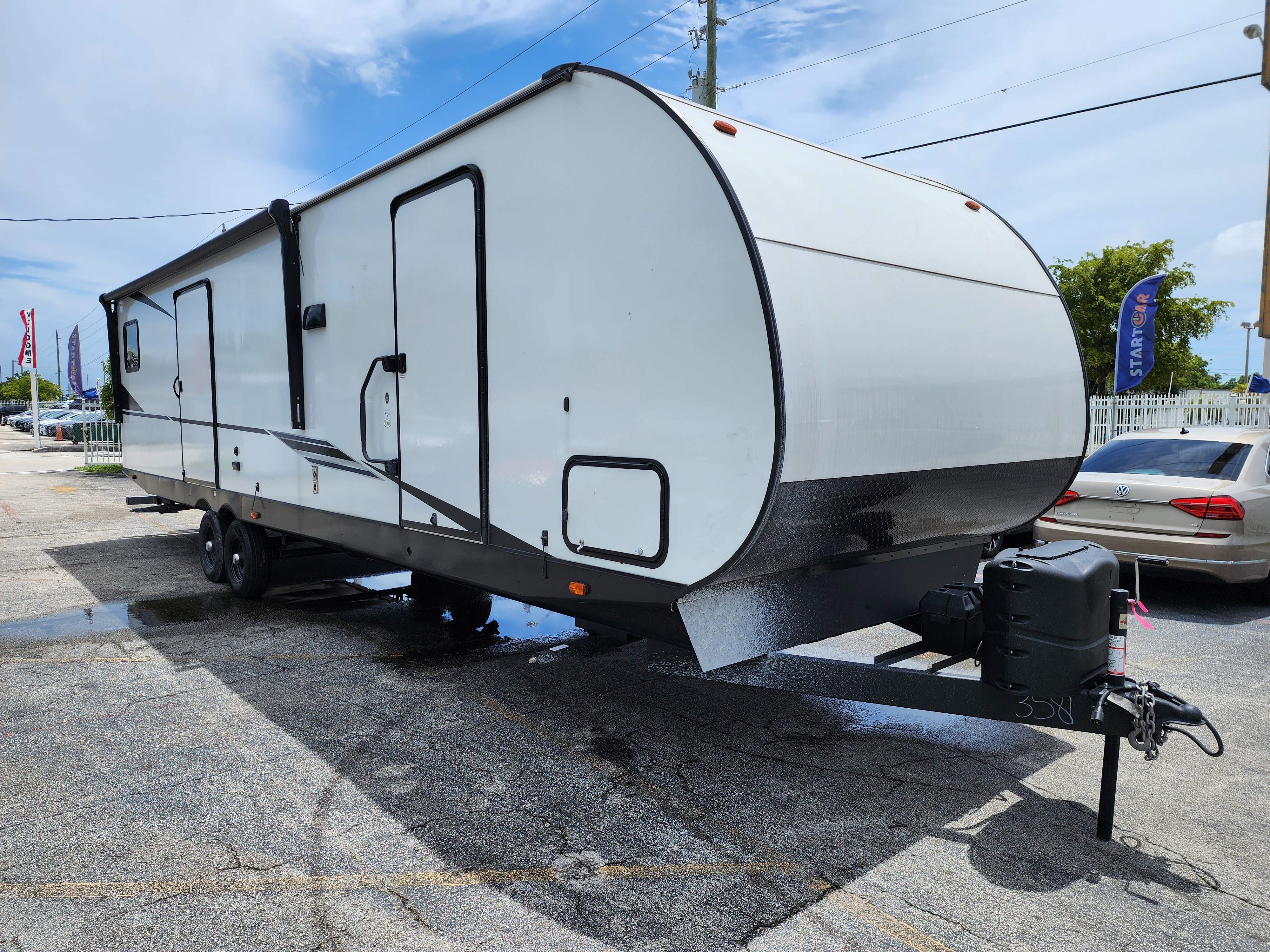 2023 Heartland COUNTRY RIDGE CR 41RLSS in miami FL