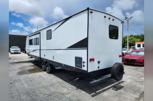 2023 Heartland COUNTRY RIDGE CR 41RLSS in miami FL