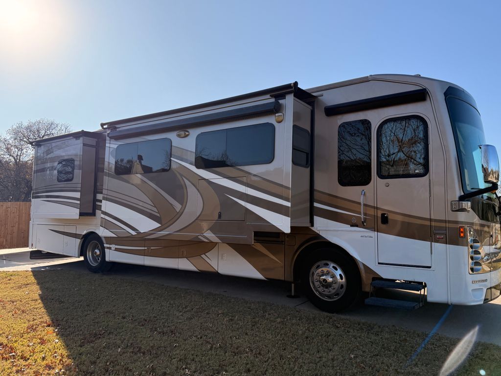 2014 Thor Motor Coach Tuscany XTE 36MQ in belton TX