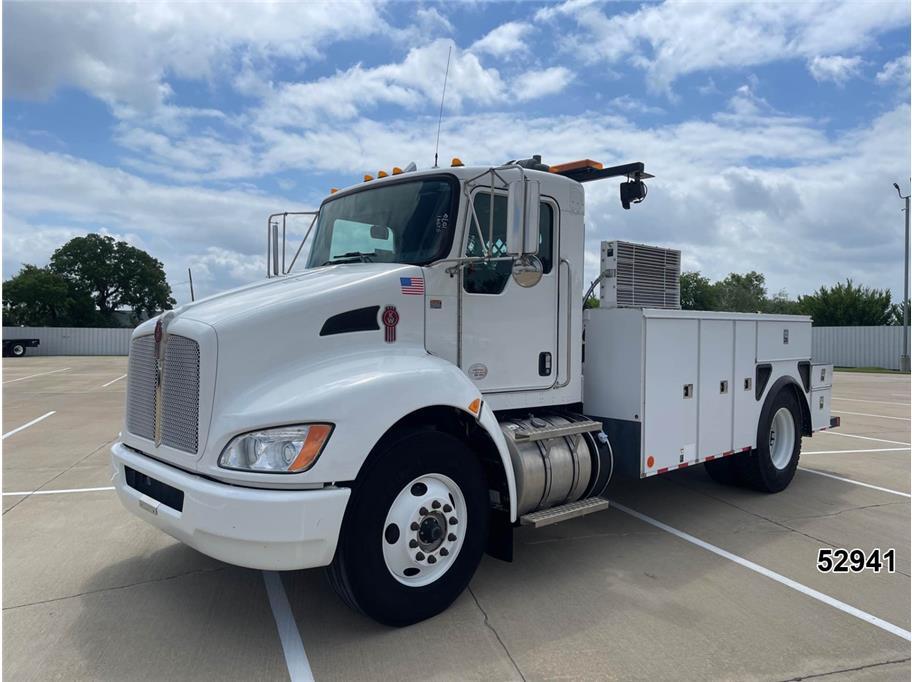 2017 Kenworth T-370 in Grand Prairie, TX