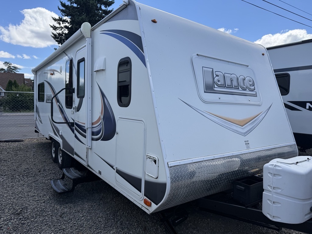 2014 Lance 2385 RV