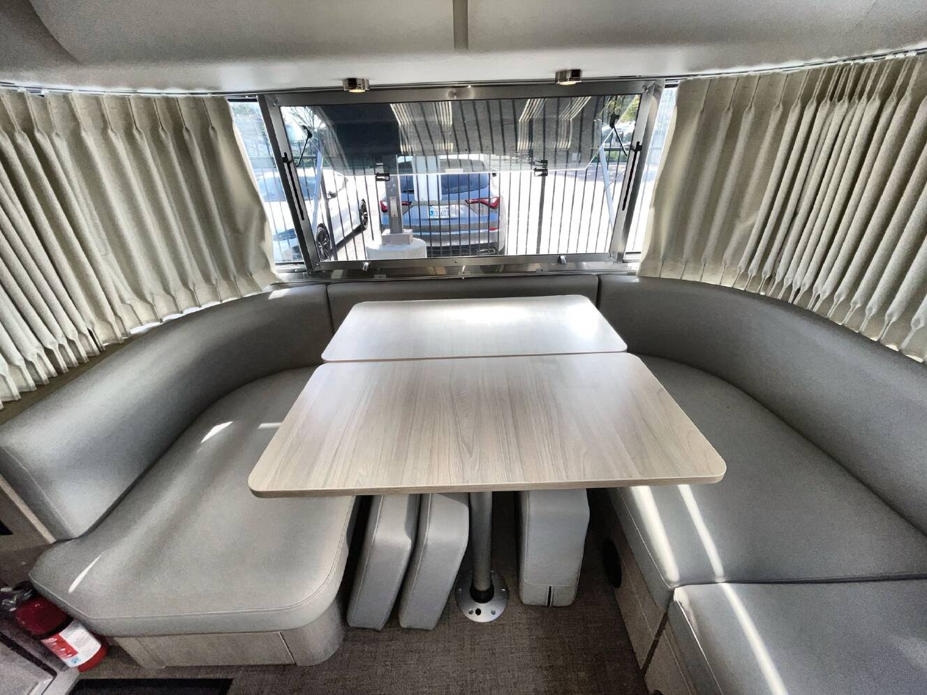 A photo of this 2021 Airstream Globetrotter 27FBT