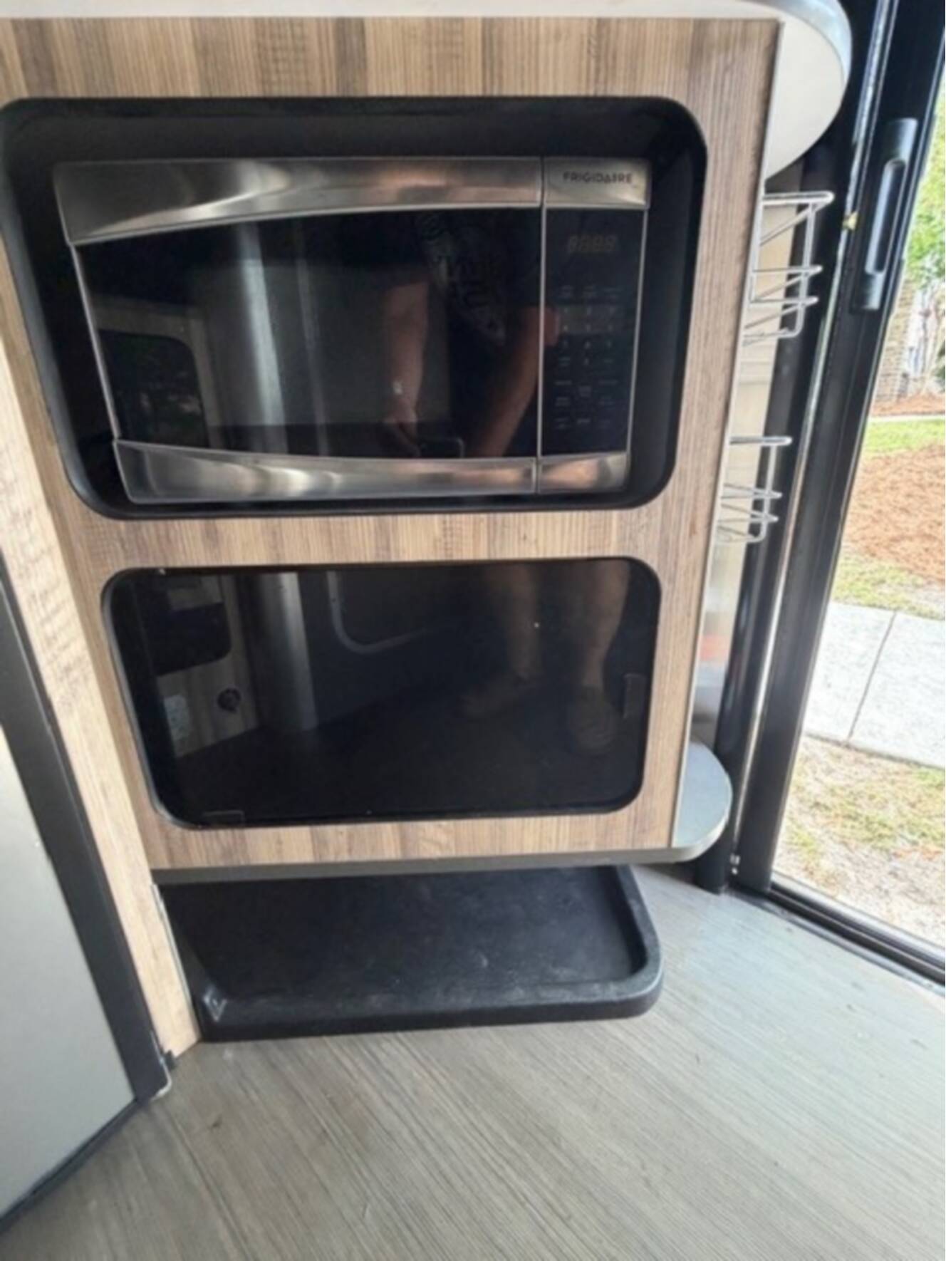 A photo of this 2017 Airstream BASECAMP 16X