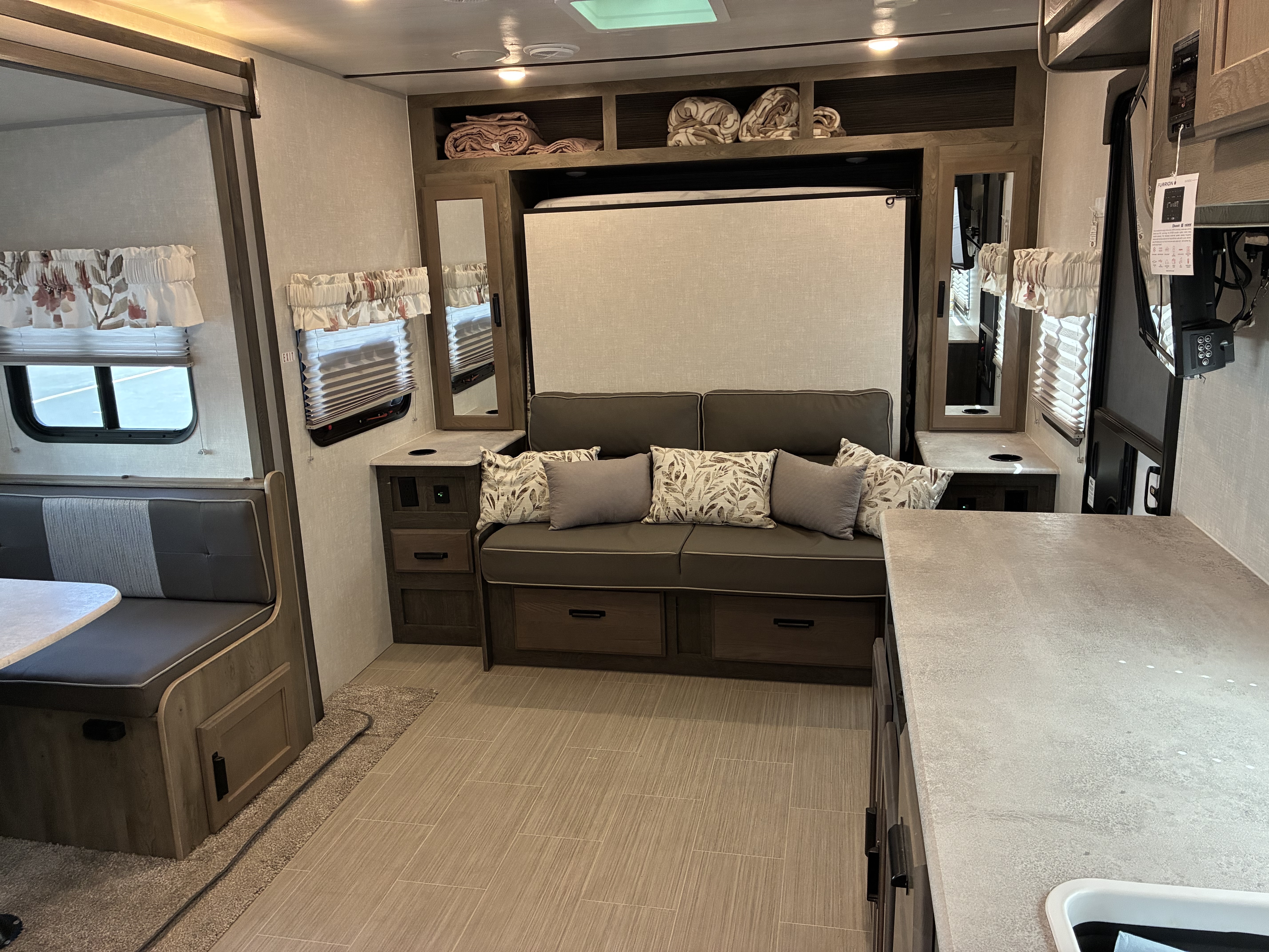 2021 Forest River SURVEYOR LEGEND 203RKLE in oceanside CA