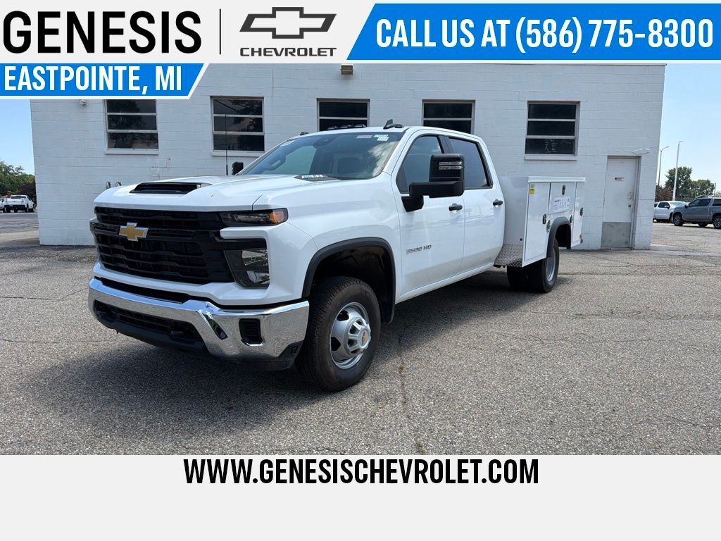 2026 CHEVROLET Silverado 3500 in Eastpointe, MI