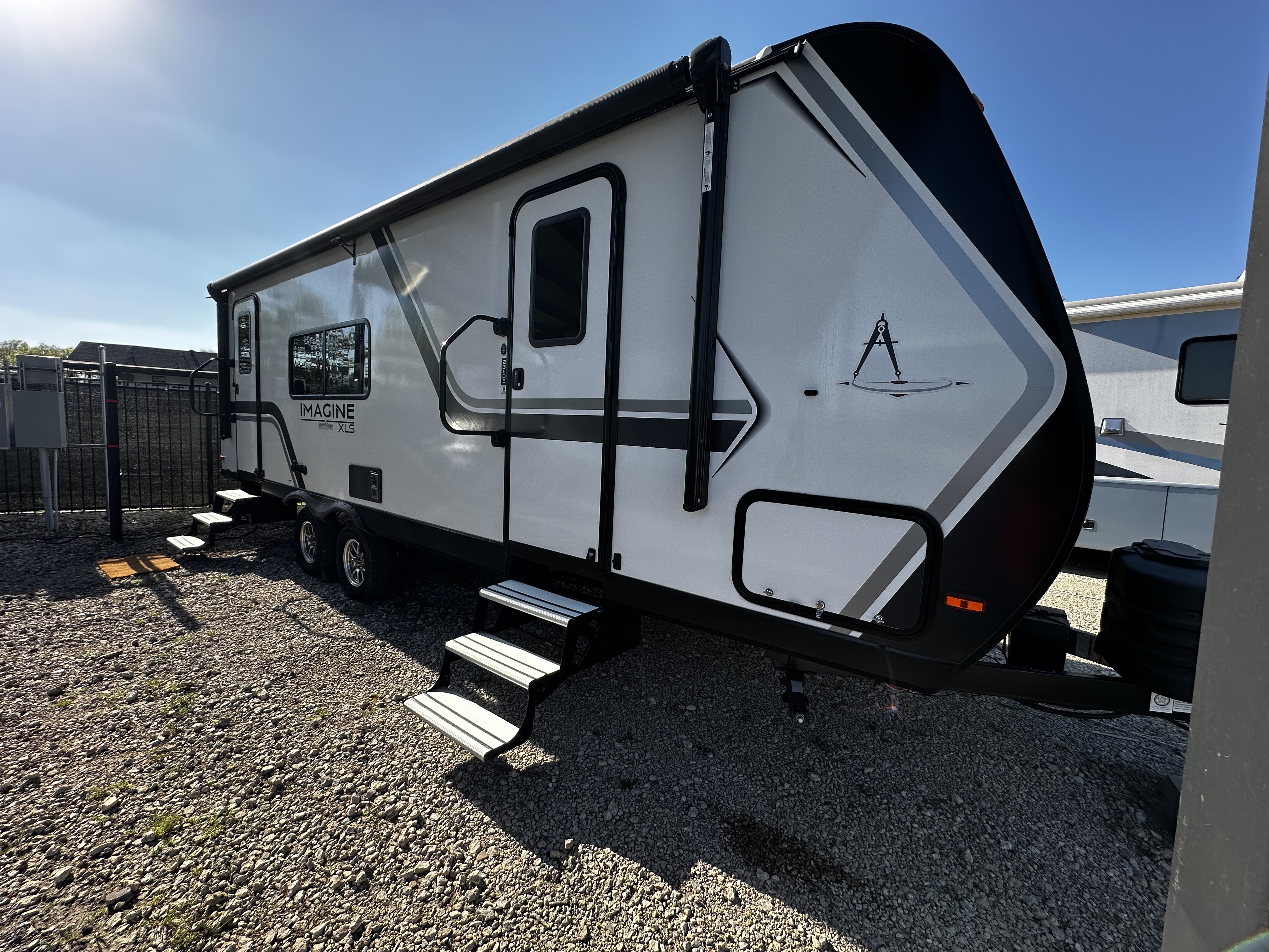 2025 Grand Design IMAGINE XLS 23LDE in howe TX