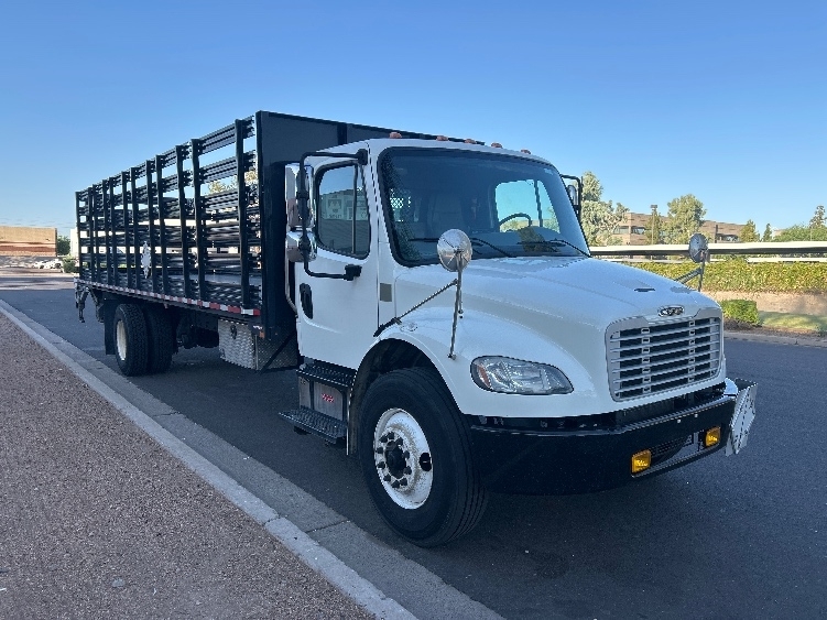 2020 FREIGHTLINER BUSINESS CLASS M2 106 in Phoenix, AZ