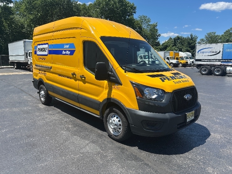 2023 FORD TRANSIT 250 in Burlington, NJ
