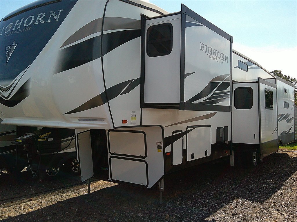 2022 Heartland Rv Bighorn 39mb in warner robins GA