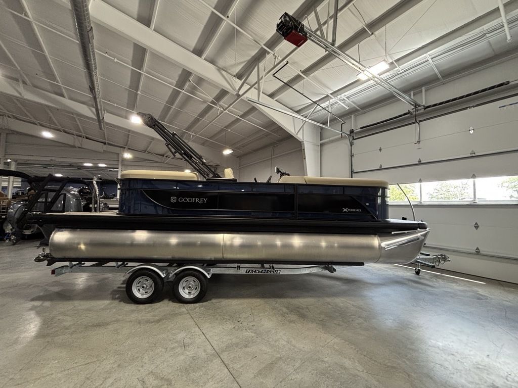 2027 Godfrey Pontoons Xperience 2286 SBX 27" iMPACT Center Tube Package in morganton NC