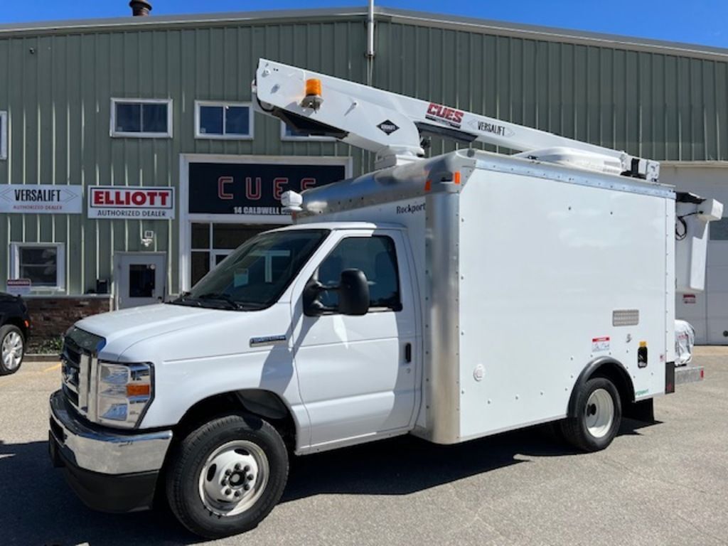 2027 Versalift Ford E350 Cutaway Splicer Bucket Truck 34' Working Heig in Amherst, NH
