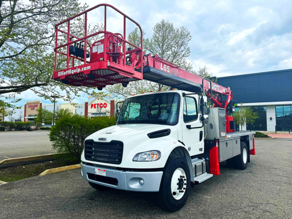 2026 Elliott L65 65' Working Height Rotating Platform 25,999 GVWR in Amherst, NH