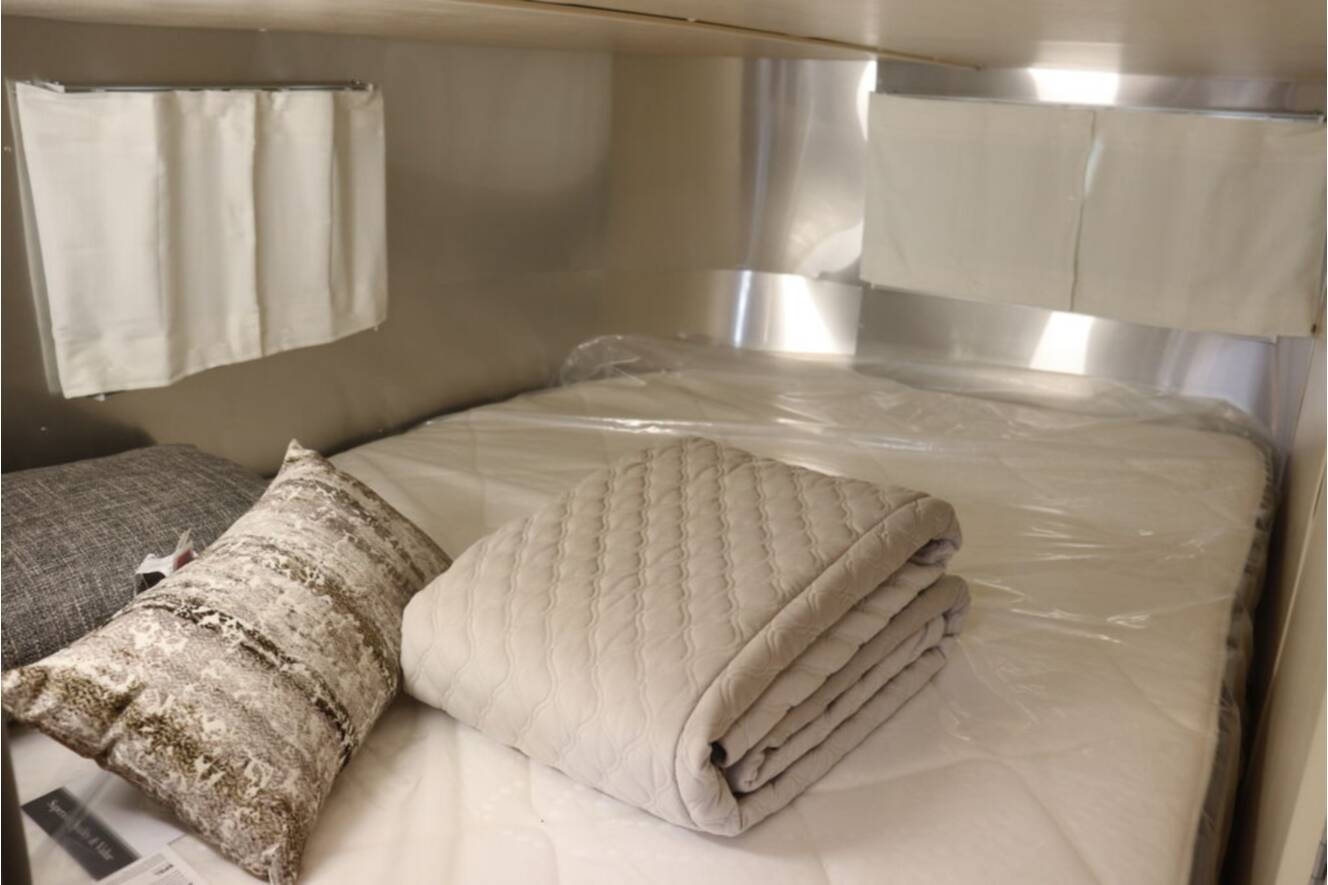 A photo of this 2026 Airstream Flying Cloud® 30FB Bunk