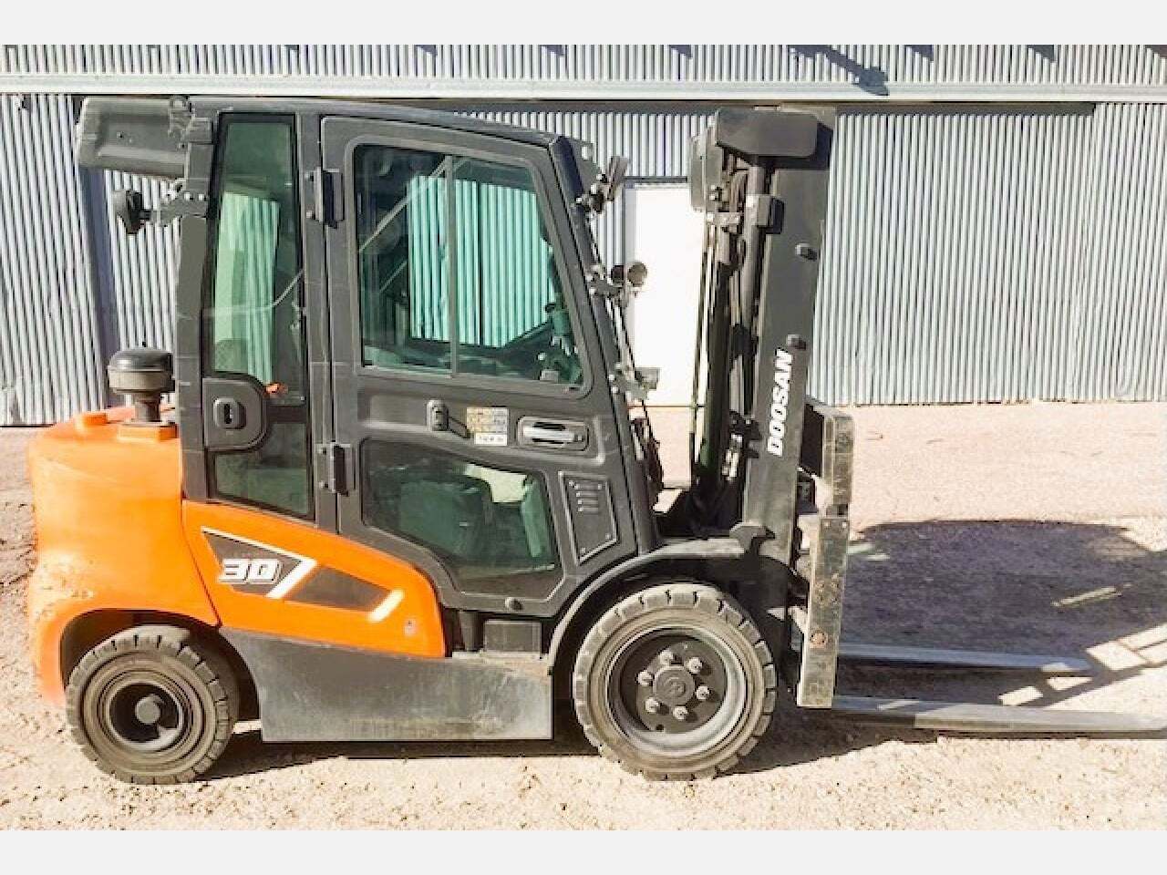 2022 DOOSAN D30S-9 in Sioux Falls, SD