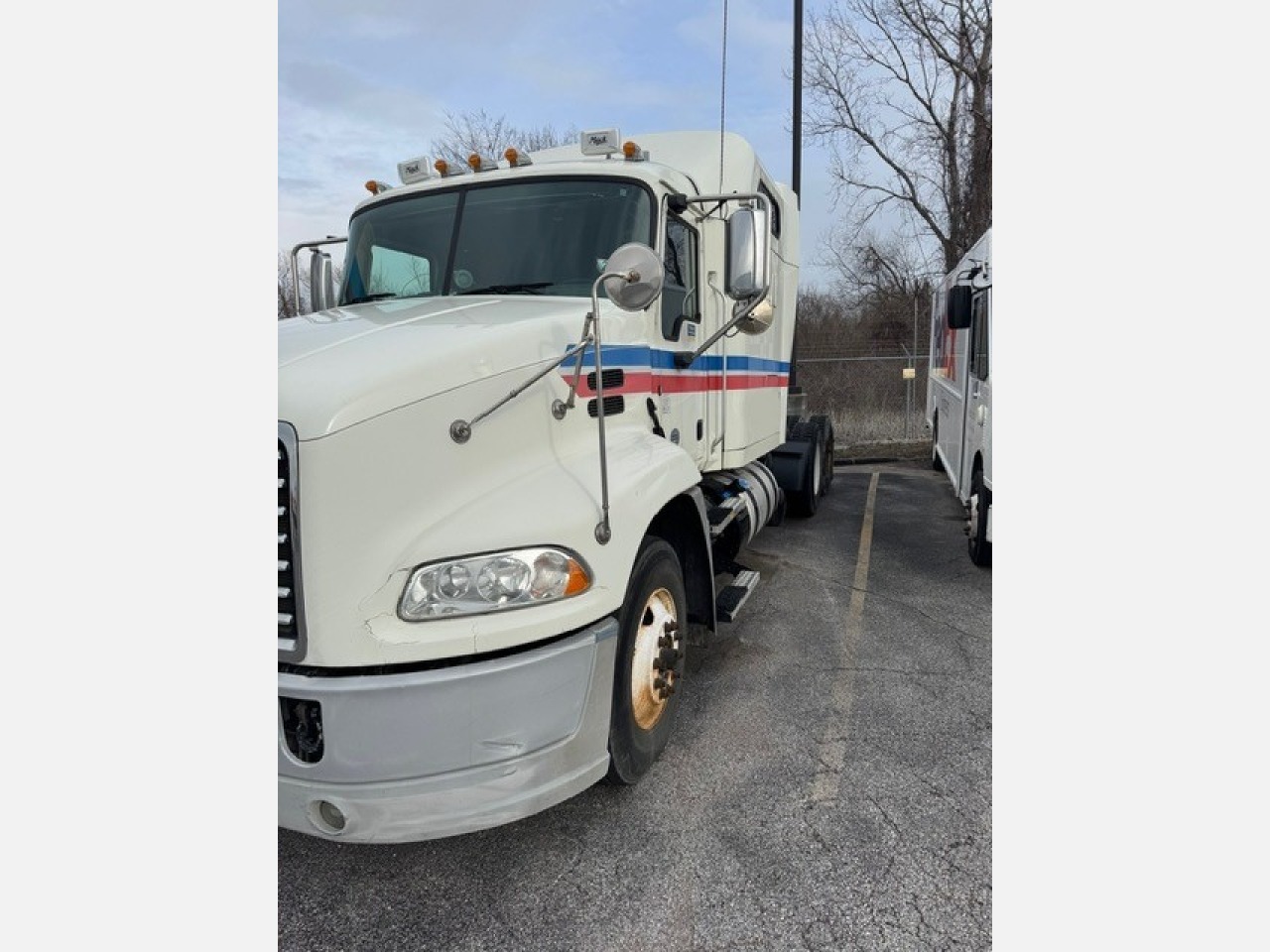 2016 MACK CXU613 in Saint Louis, MO