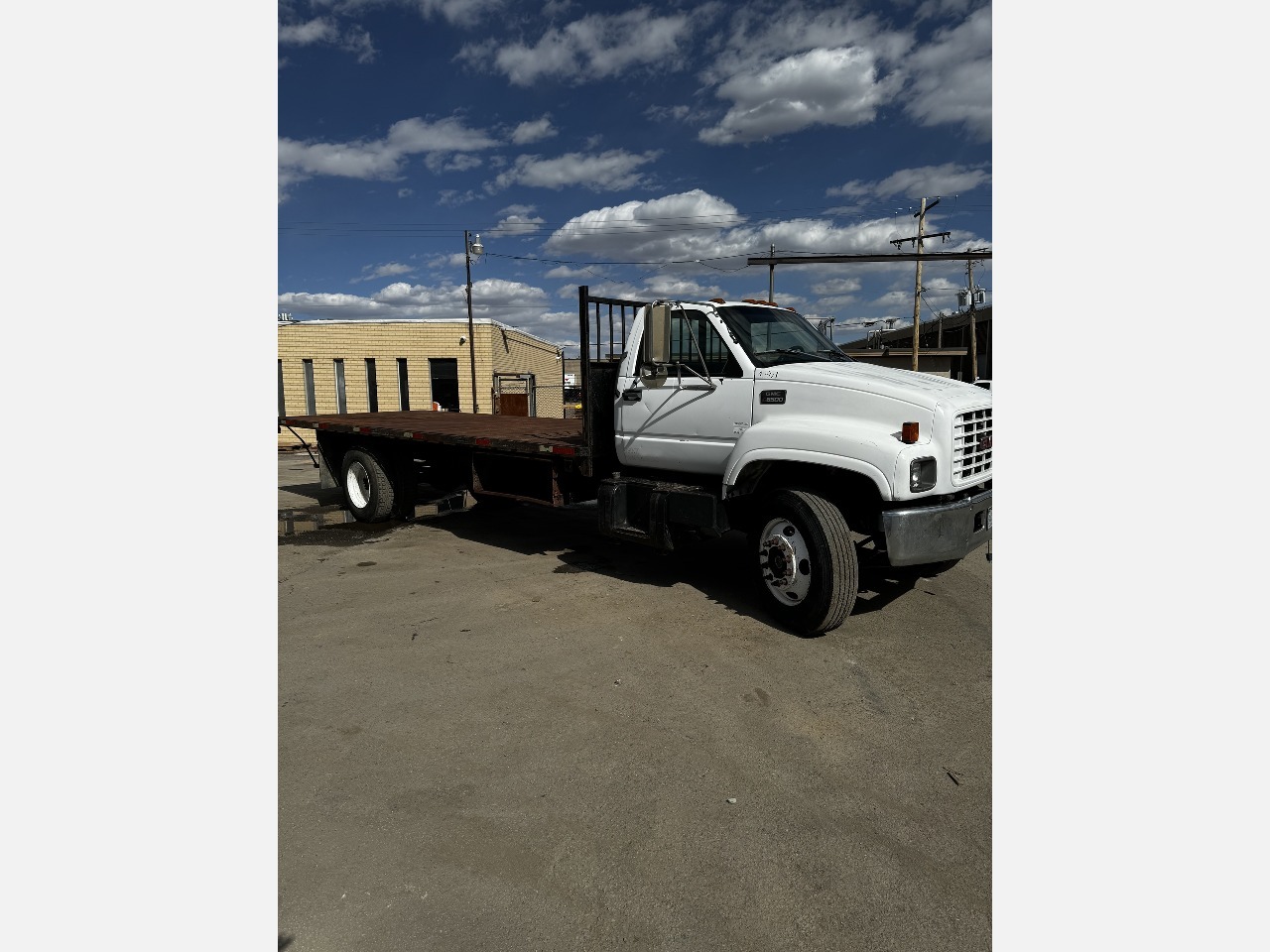 1998 CHEVROLET C6500 24' Flatbed in Denver, CO