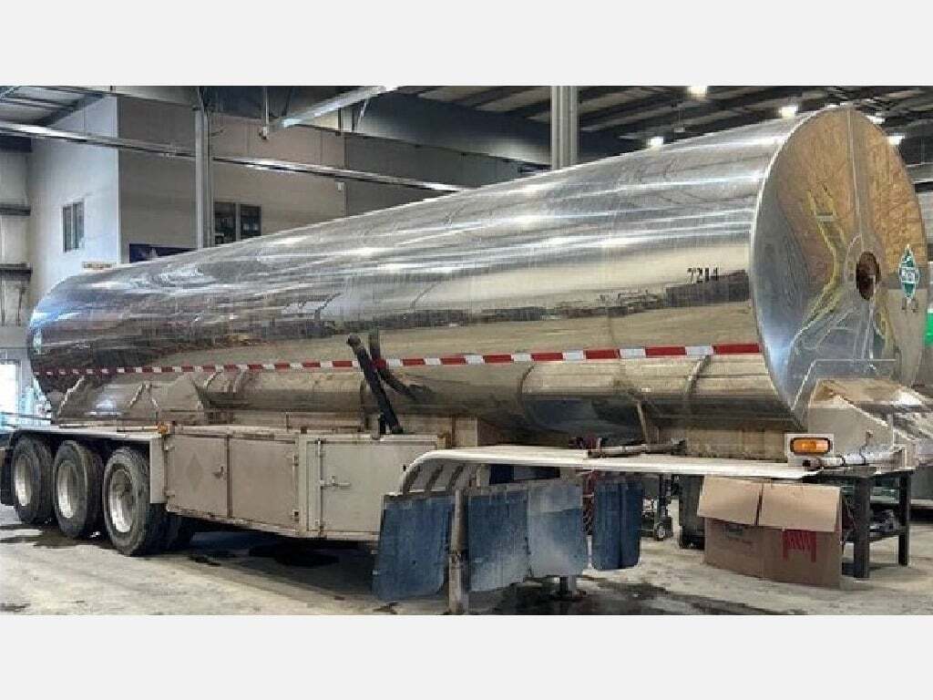 2000 PRO-TECH 6000GAL CO2 FOOD GRADE in Homestead, MT