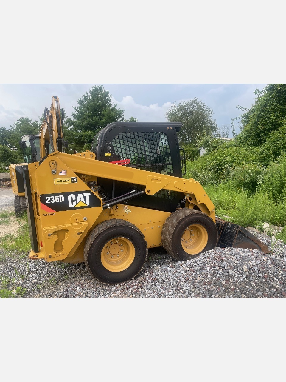 2016 CAT 236D in Philadelphia, PA