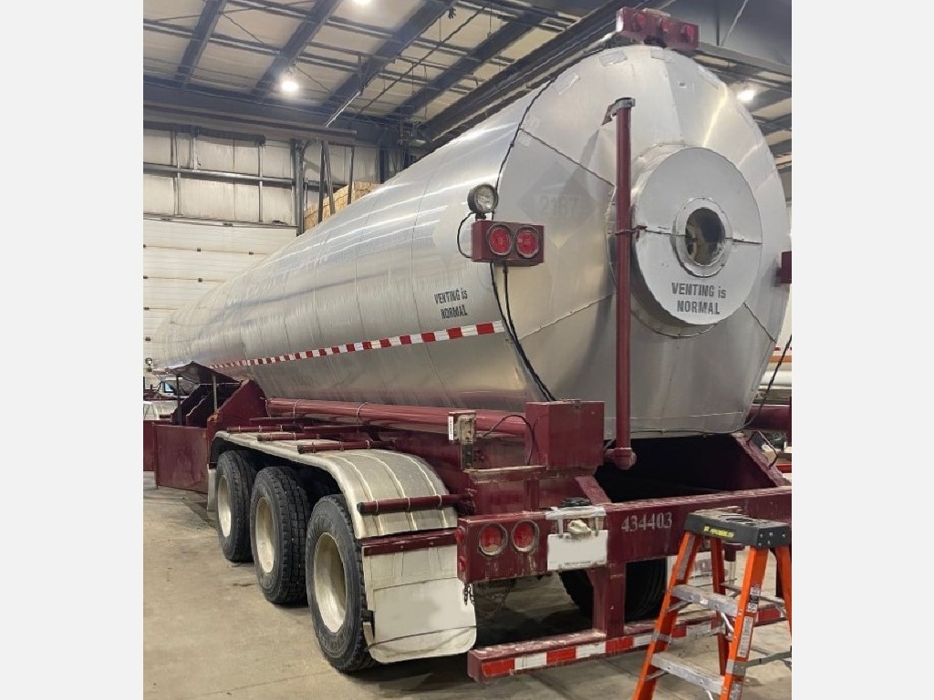 2008 MAXFIELD 6500GAL FOOD GRADE READY in Homestead, MT
