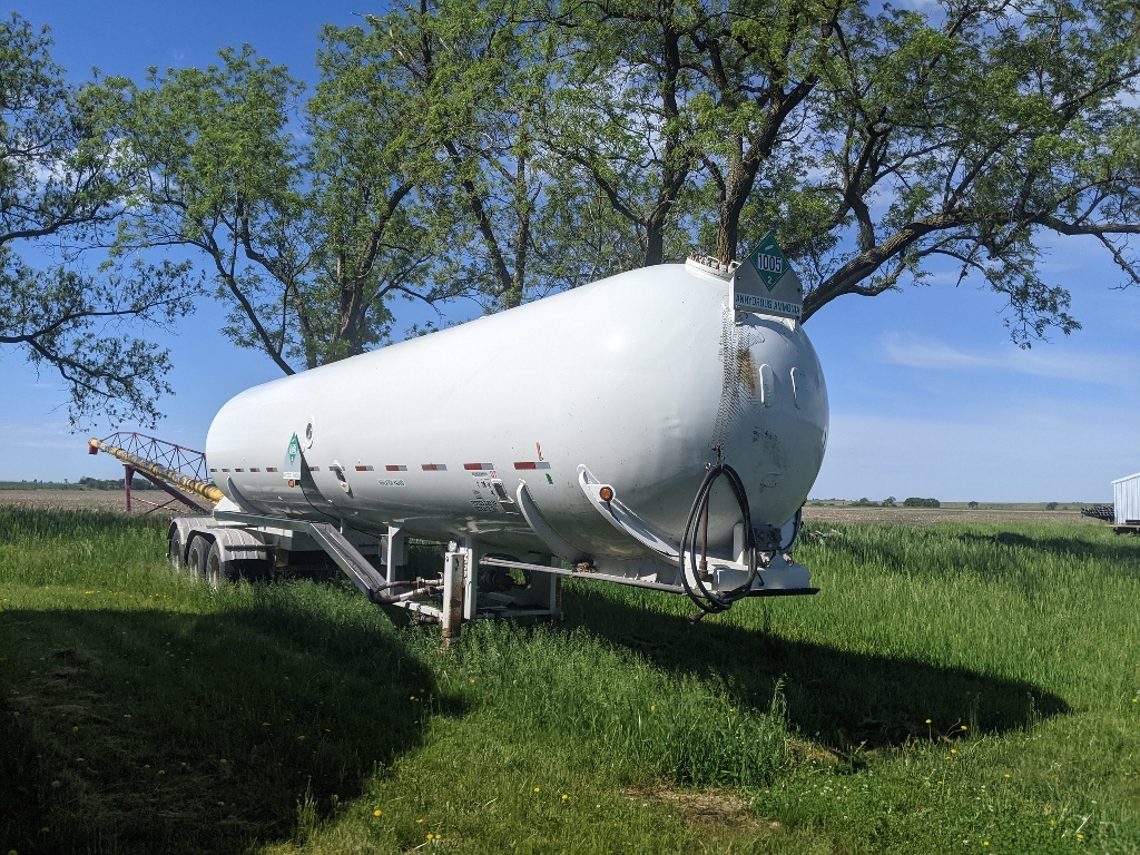 1972 LUBBOCK 10,400 Gallon Ammonia in Omaha, NE