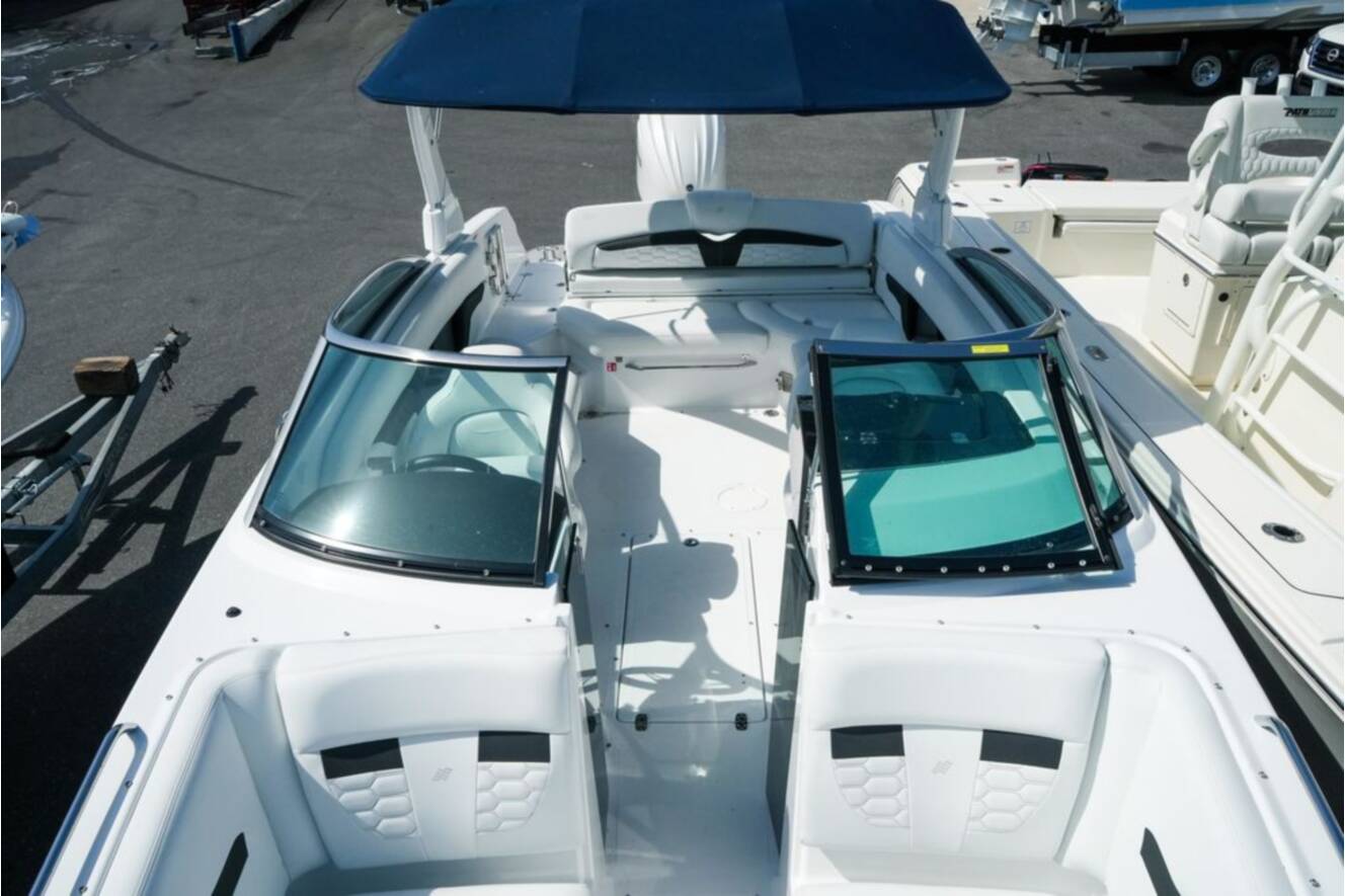 A photo of this 2026 Four Winns HD8 OB