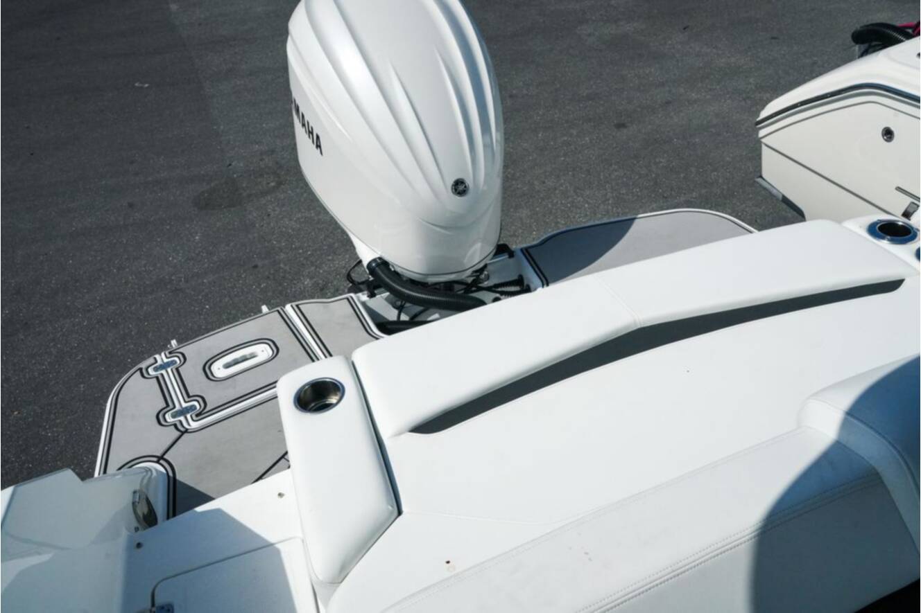 A photo of this 2026 Four Winns HD8 OB