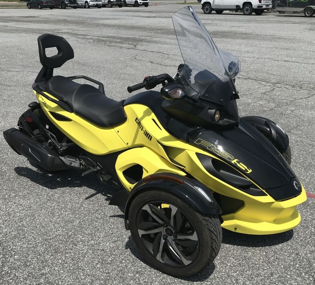 2014 Can-Am 000B1EL00 BASE in Dover, DE