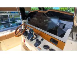 2027 Chris-Craft Catalina 31