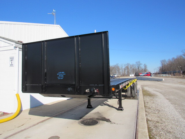 2013 Great Dane Trailers 45 X 102 Flatbed Moffett Trailer in Grabill, IN